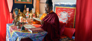 ལྔ་ལྡན་རྟོགས་པའི་མགུར།། Zoom meeting Nga Den Gour ལྔ་ལྡན་རྟོགས་པའི་མགུར།། Zoom meeting Nga Den Gour
