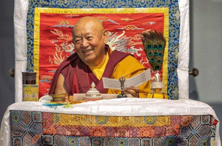 Célébration de l’anniversaire de S. S. Drikung Kyabgön Chetsang Rinpoche