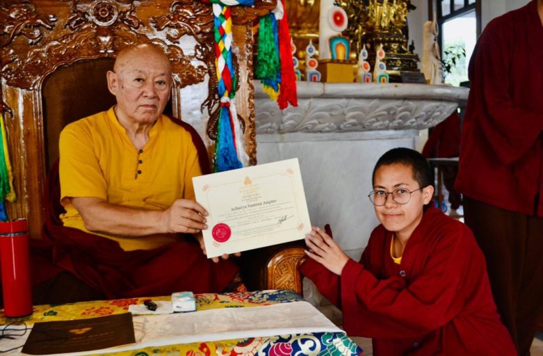 Enseignements d’Ani Samten Wangmo, Tsok des Dakinis et puja Gya Zhi à Bonny