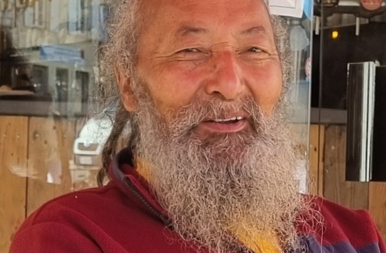 Samedi 11 octobre – Entretiens privés, Washing Puja et Enseignements  à Paris avec le Vén. Drubpon Dawa Nurbo